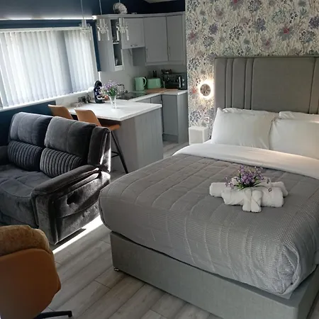 アパート Tiernan's